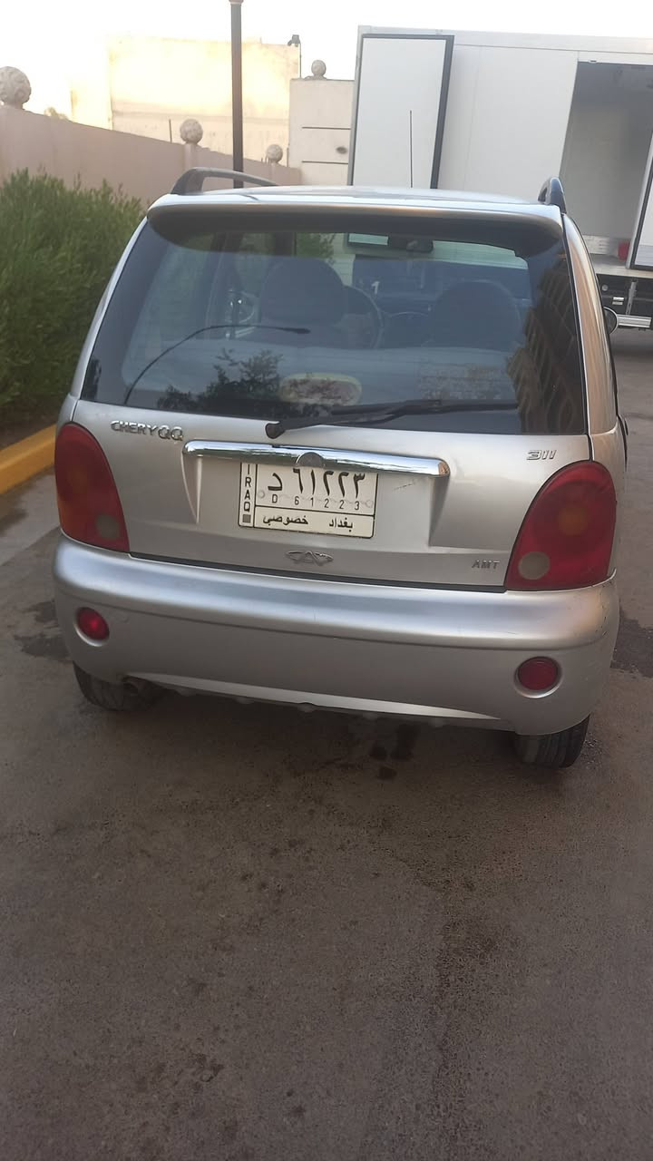 كيو كيو موديل ٢٠١١ نظيفة وجاهزة السعر ٢٨ ورقة الاتصال*********** مكاني السيدية يجي ويشوف ويفحص
