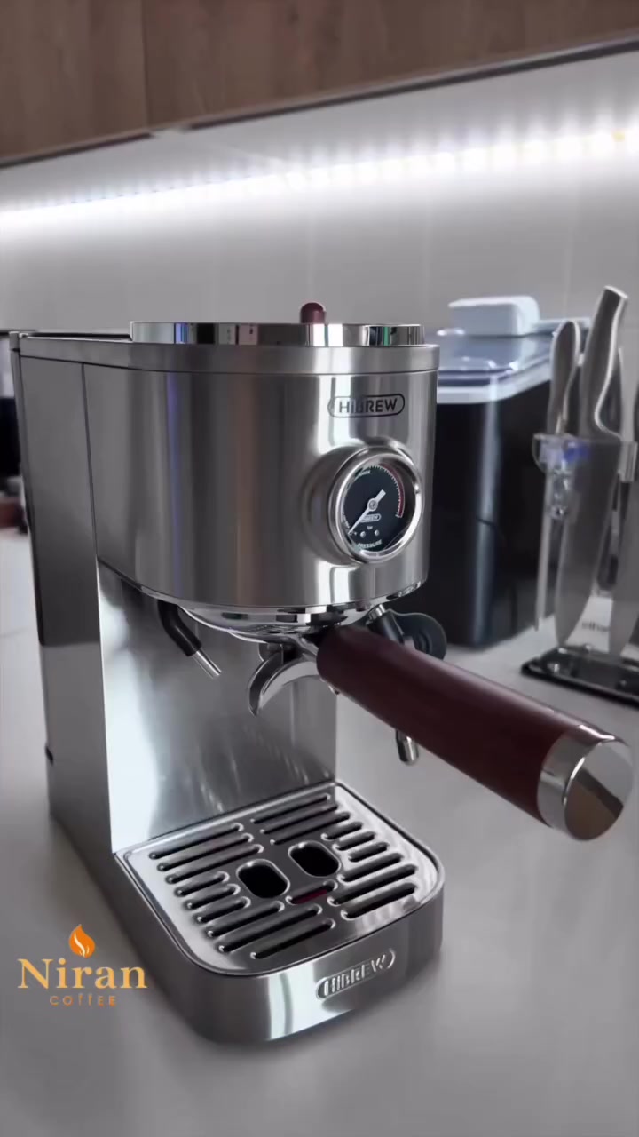 مكينة اسبريسو الاحترافيه hibrew H 13☕️


**إذا كنت صاحب هذا الإعلان وتريد حذفه لأي سبب، رجاءا أرسل رسالة إلى الدعم الفني**