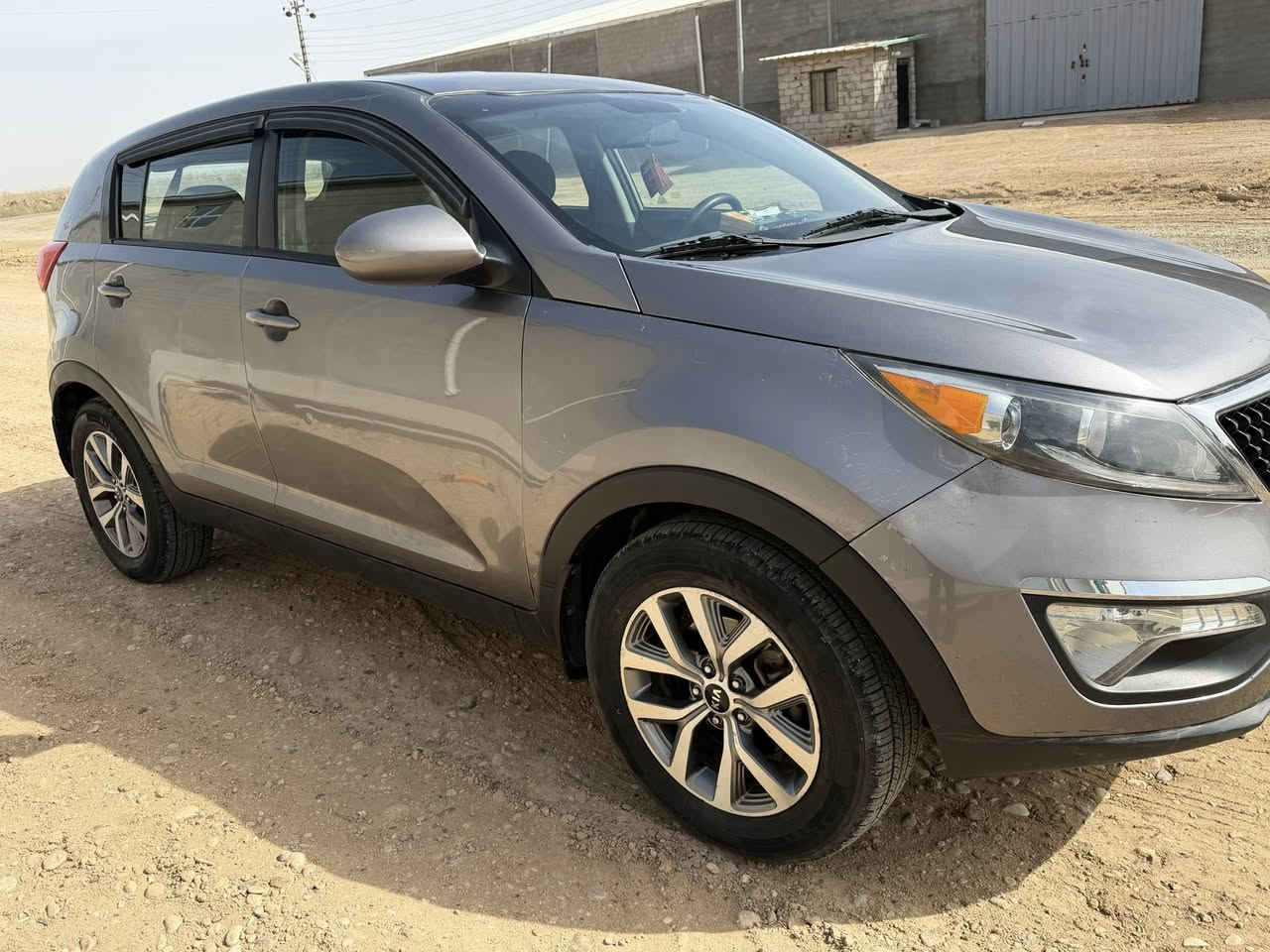 سبورتاج 2015 محرك جي دي اي تم استبداله قبل فتره قصيره مع منظومة تبريد كامله وتخم اطارات قبل اسبوع
جاهزه السياره استعمالها محدود 
تم شرائها في عام 2017 
جاهزه تماما 
رقمها بغداد دولي 
مكان السياره (بعقوبه )
سنويه مجدده و رقم دولي
السعر 14000 دولار امريكي 

تلفون/***********
             ***********
