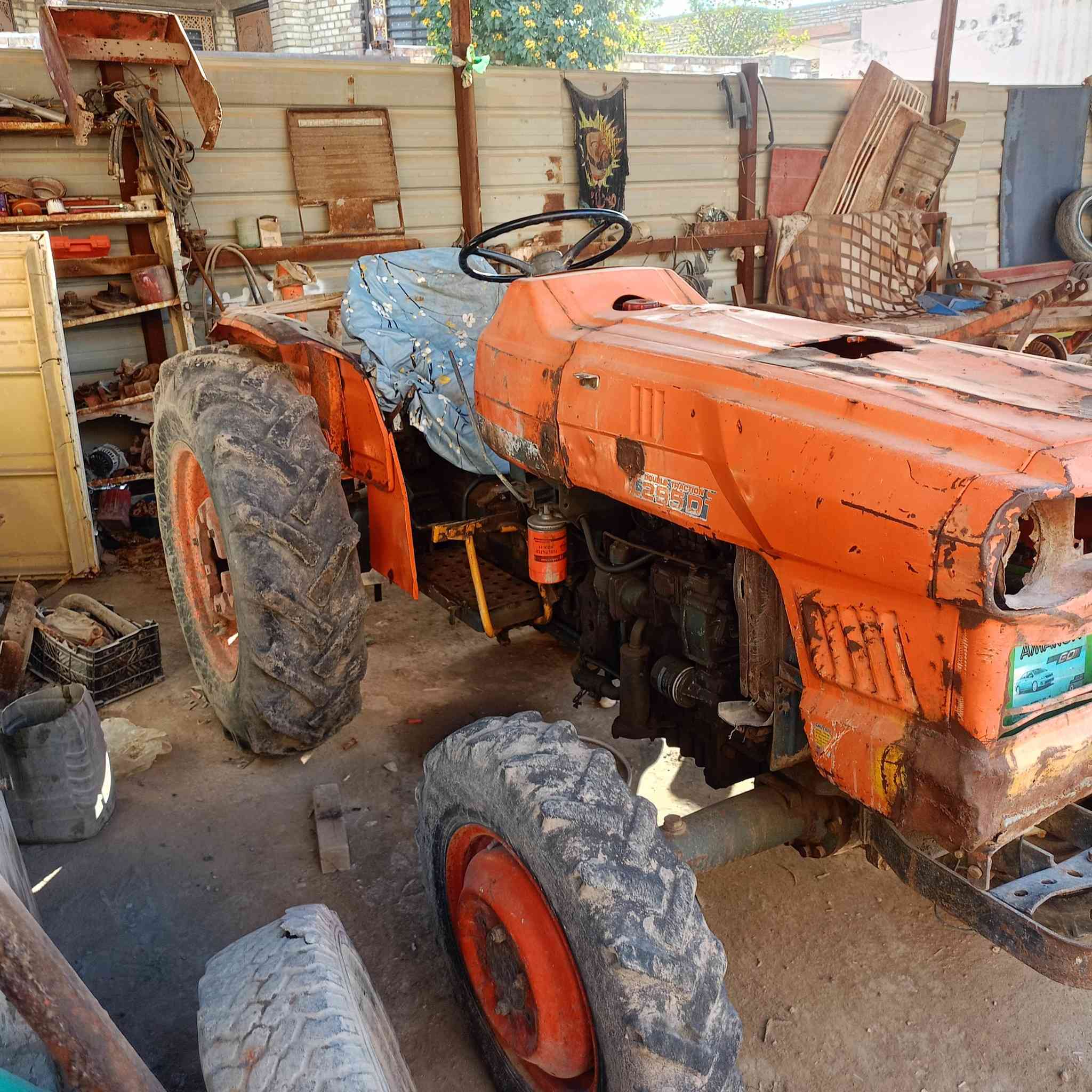 كابوته موديل 85 محرك كير اكسل مكفول مع رفاس بلادي اللبيع الحله بابل الطهمازيه ***********)(***********)
