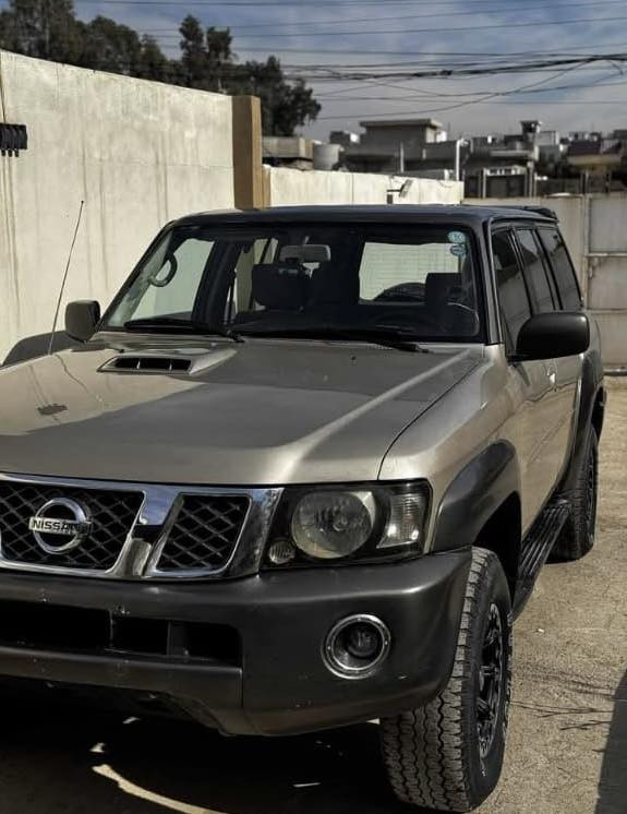 سلام عليكم البيع نيسان بترول 2006محرك 4500بيه منضومه غاز 100لتر وبانزين تخم تاير جديد شاهين سياره مزوده حداديه دبل لوي سياره بيه صبغ جماليه فقط مكفول من حادث ضربه كير لوكير مكينه مكفولات  تبريد قطعتين ثلج ❄️ سياره محسن مرايه شفط داخل اسود سياره مال جناي مكان ميسان العماره اخوان ملكف بنشر
 رقم راعيه/***********
