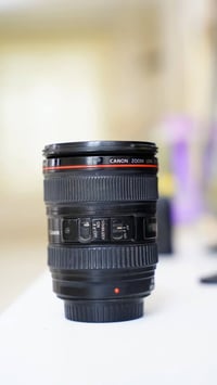 عدسة كانون • 24-105مم • رنق احمر