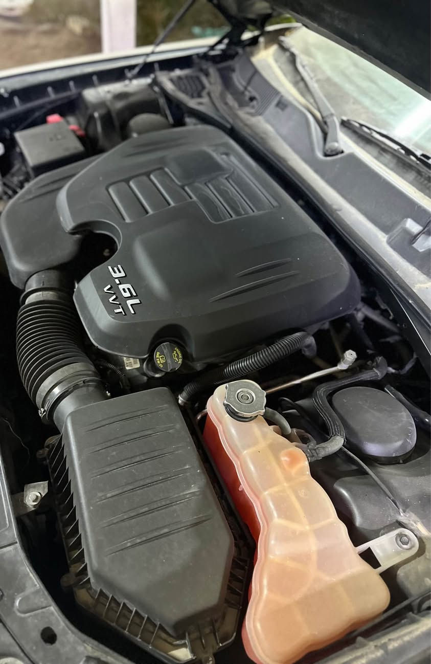 سلام عليكم للبيع جالنجر sxt نداء اخير رقم بغداد ب اسمي  حادث فقط بنيد مبدل نفس لون بدون دواخل بدون ايرباك + طلع بيها دبل كود صفحه كامله (دبل كود وليس كلير) ابيعلك كلير  … سياره حلوه وجديده وكامله من اي نقص … لايت عدسات زرع  حداديه وباقي تفاصيل عشرط  … سعر 192 وبيها مجال لطيبين عنوان حله مركز 
استفسار خاص حلة, بابل


**إذا كنت صاحب هذا الإعلان وتريد حذفه لأي سبب، رجاءا أرسل رسالة إلى الدعم الفني**