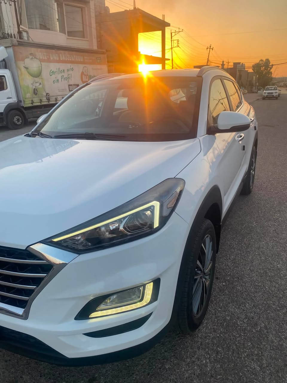 توكسون 2020شركه الكاصد رقم أربيل السياره مكفوله من الصبغ والبارد السياره عل وضع الشركه ماشيه 104كيلو متر هزه وفحص وسنويه ورقم كلو جديد مكان السياره الموصل الأيسر الشراي يخابر ويدلل***********
