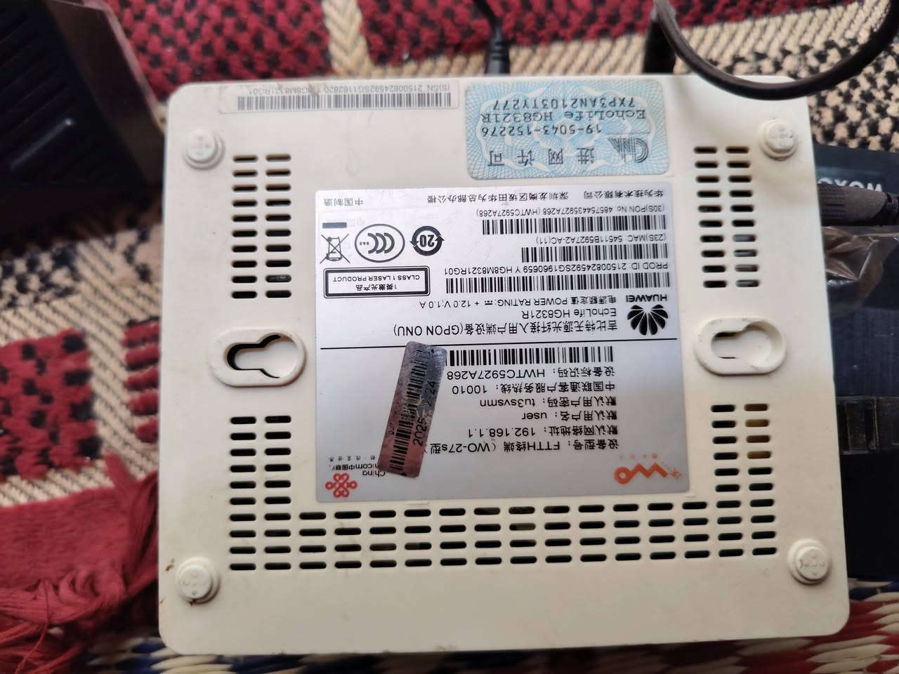 سلام عليكم راوتر AX10 معا تحويله أو يوسبي شحن
مستخدمات قليل  سعر 70
***********
