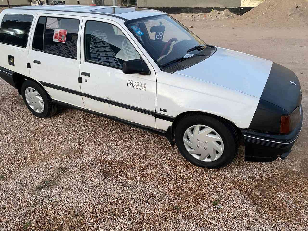 اوبل كاديت موديل 1991 كير اوتوماتيك رقم انبار انكليزي هزة جديدة محرك 1600 دوش سيارة بلادية شواصي نظيفة محرك كير مضبوط جاهزة بدون اي نقص مكانها فلوجة السعر 25$ وبيها مجال بسيط للاتصال ***********
