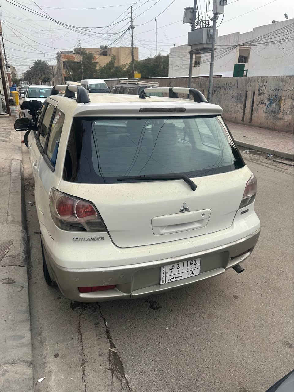 اوتلندر 2007 للبيع السيارة جافية معمرة درجة أولى كير ومكينة وتدفئة وتبريد درجةً أولى الدورة شارع الطعمة 
*********** بغداد, العراق
