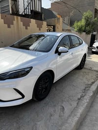 سيل ٥بأسمي زيرو السعر ٢٠ مليون    ٠٧٧٣٥٤٣٣٧٥٧ مكان السيارة بغداد الامي...