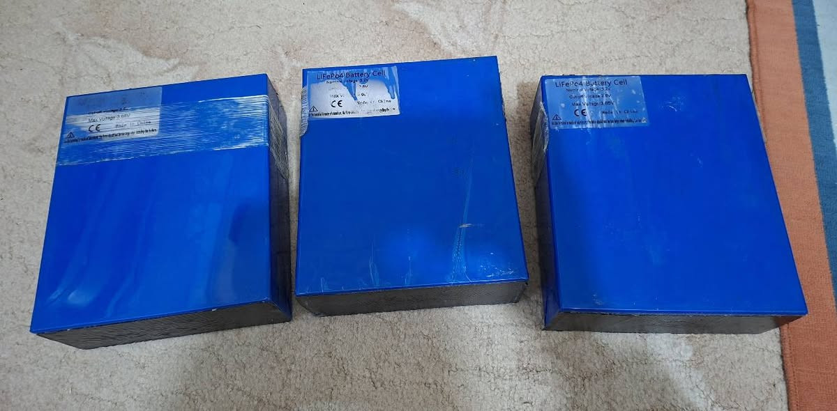 متوفر ٣ بطارية 3.2فولت 280امبير قوة عالية (مستعمل) ابيع بشرط شغل و مضبوط
فيديو توضيحي في أول التعليق
متوفر توصيل


**إذا كنت صاحب هذا الإعلان وتريد حذفه لأي سبب، رجاءا أرسل رسالة إلى الدعم الفني**