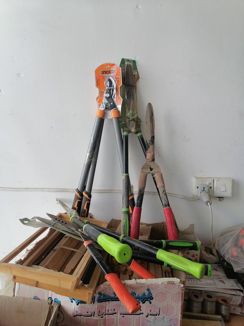 تم بحمد وصول وجبه جديده من الشعير الصيفي بونيكام اصباني مرشات ٢ لتر عادي اصلي مرشه ١٦ لتر علف أربيل فيد بقري تسمين اسعار مناسبه جدآ جدآ جدآ جمله مفرد العنوان القياره قريه الجدعه الشارع العام مقابل مجمع ابو عطيه رقم الهاتف *********** علي
