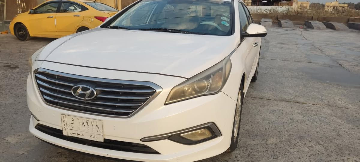خليجي موديل 2015
سوناتا موديل 15 رقم بغداد باسمي

مكينه 2.4 مفتوحه

قطعتين تبريد

مري شفط

تحكم ستيرن جهتين

مثبت سرعه 

كامرا خلفيه + شاشة 

حساسات خلفيه

مري شفط

بيها مكانين بارد وصبغ قطعه وكلشي موضح بالسونار 

السيارة جاهزة للاخير وعليها ادامة كامله للتبريد والمحرك . 

سعرها ١٣٥ وبيها مجال. 

للاتصال : ***********
