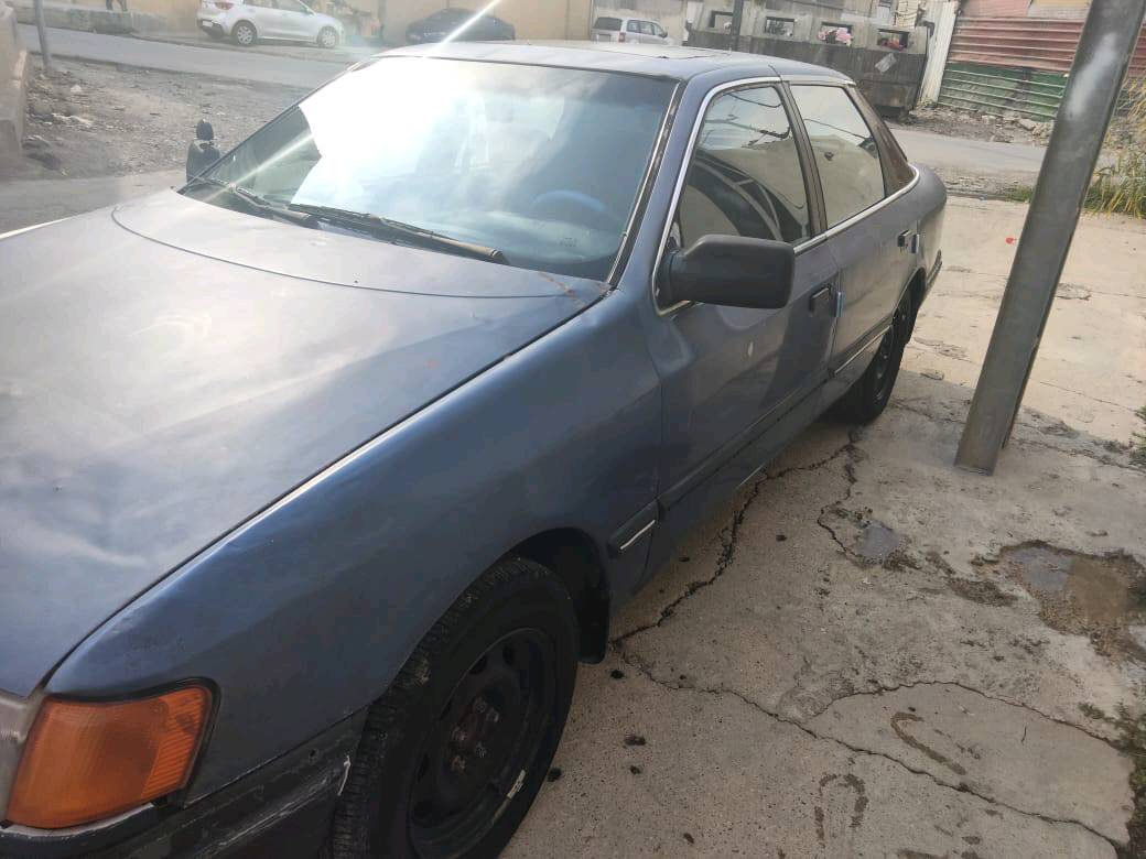 السلام عليكم الحلال للبيع فورد سكوربيو موديل 1989 گير عادي محرك گير شرط السيارة بسمي تايرات نظيف سنوية جديد رقم مسطرة 