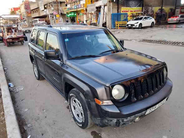 جيب 2017 مكينة 4 سلندر جاهزة للاخير بدون اي نقص تبريد ثلج تخم تاير حدادية جديدة ماشية 110 حادثهه امامي 3 قطع صبغ السعر 90 عنوان بغداد للاتصال***********
