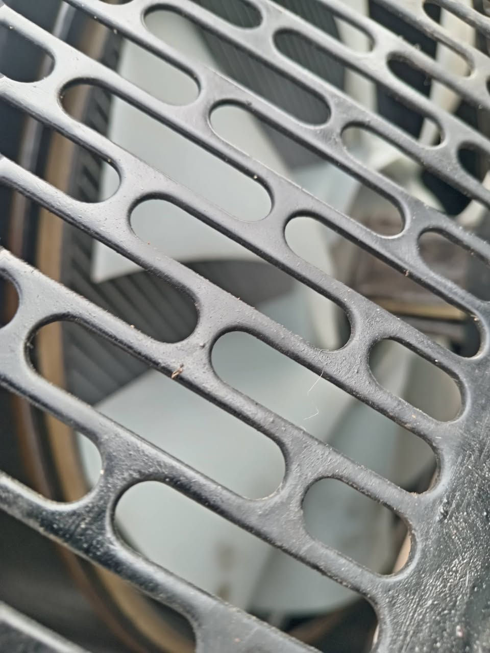 سلام عليكم موالد بيركز انكليزي ٤سلندر ٨٠ كيفي مكينه ستندر راس او محرك سوبر ***********
