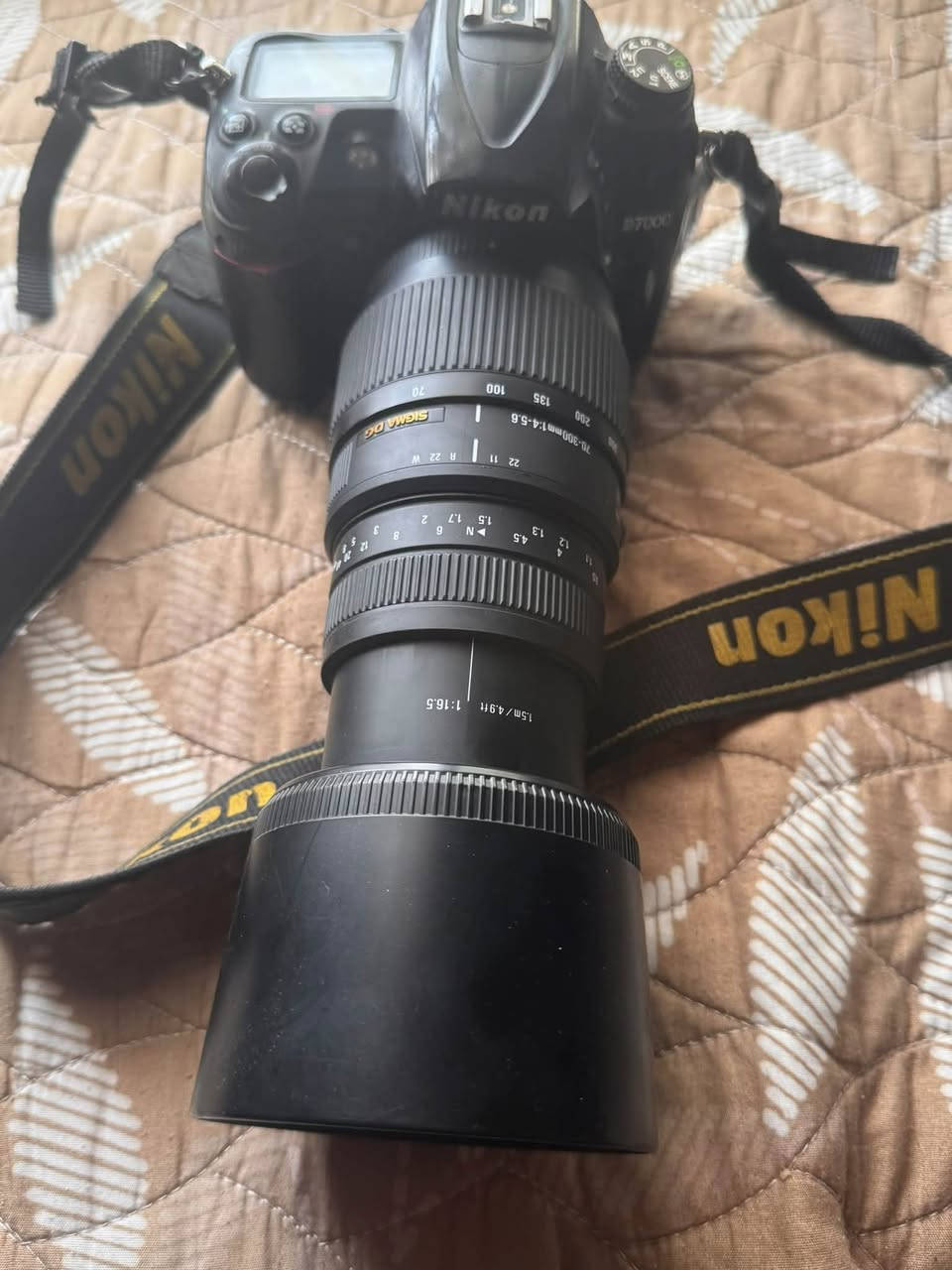 نيكونD7000 مع زوم رياضي السعر خاص


**إذا كنت صاحب هذا الإعلان وتريد حذفه لأي سبب، رجاءا أرسل رسالة إلى الدعم الفني**