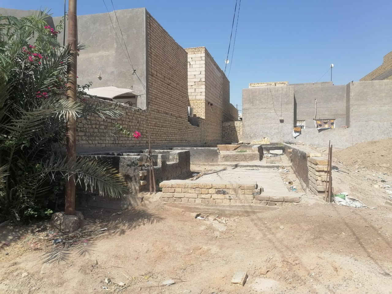 السلام عليكم
عرصه للبيع طابو صرف حي الحسين الاول قريبه على الطاقه والمجمع السكني مساحه 100مبنيه بتلو غرفه وصاله وبراني وصحيات الاستفسار الاتصال على الرقم ***********

