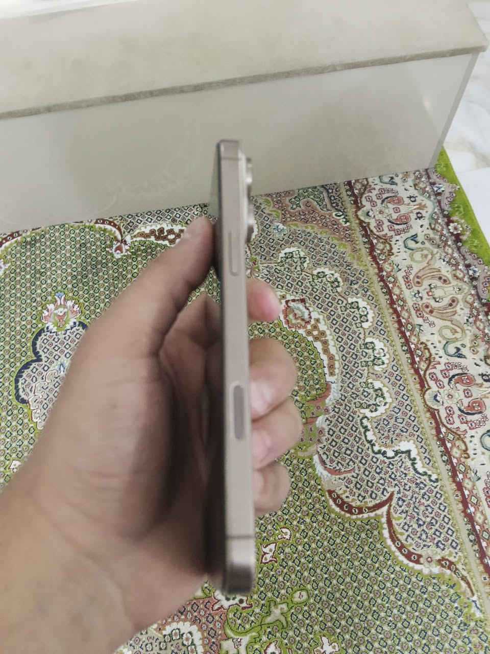 السلام عليكم شباب جهاز 16 pro max للبيع نضافة ١٠٠ بطارية ٩٦ بعدة داخل الضمان عربي شرق اوسط AEA سعرة 1500 وبي مجال رجائا الميعجبة السعر لايتفلسف براسي محتاج وريد ابيعة و الاسعار صاعدة شوفو السوك 
مكاني بغداد مدينه الصدر ***********
