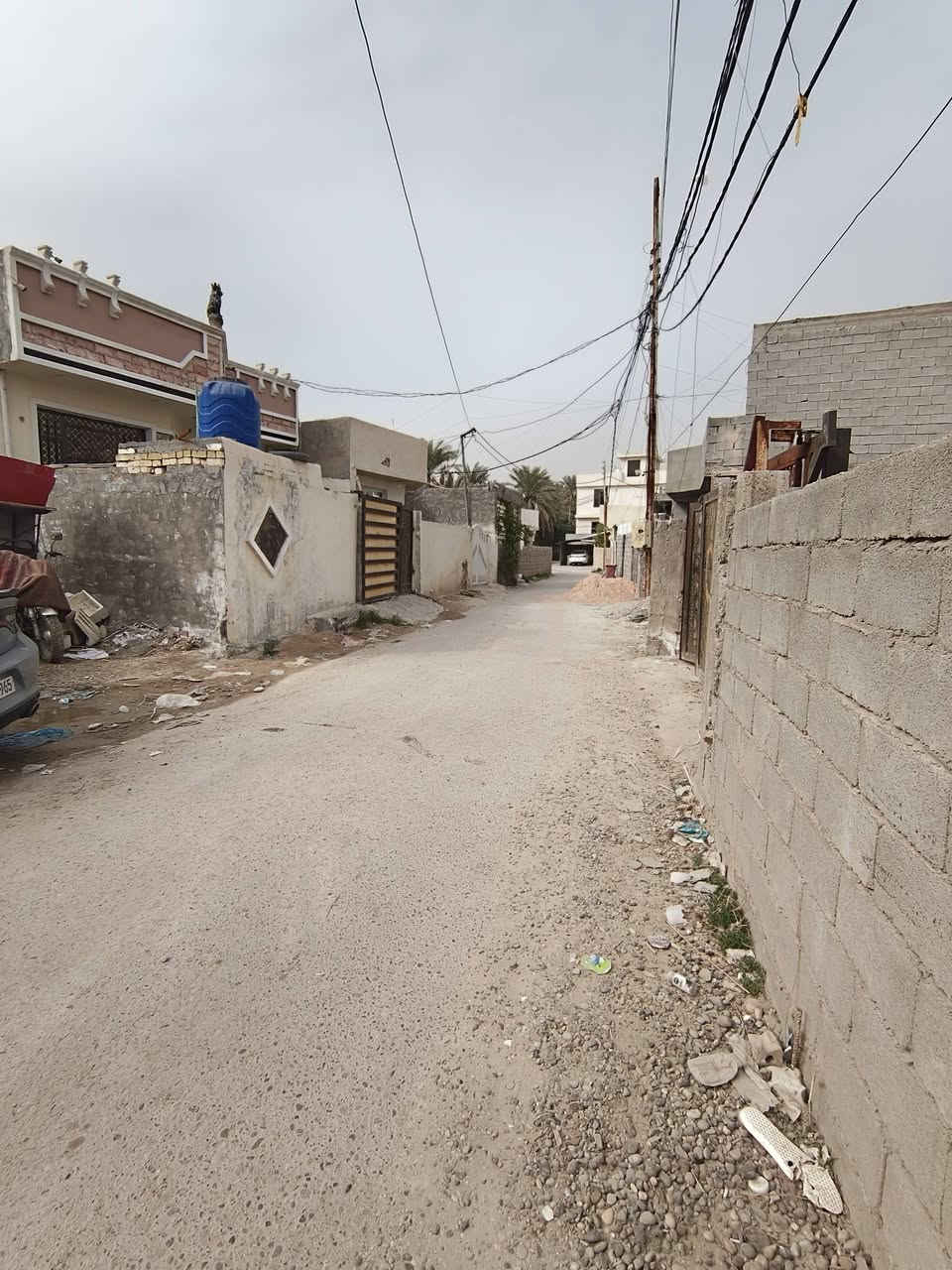 سلام عليكم قطعه أرض للبيع في الدوره هوررجب شارع البدخيل مساحه 250 داكين بتلو شريطي ومدفون تواصل
للإستفسار اتصال رقم ***********
بسعر مناسب
