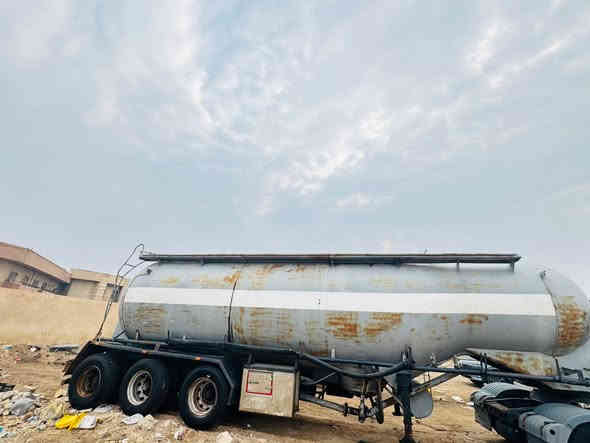 للبيع الشراي يتصل على الارقام التاليه ***********
***********
السعر 45ورقة مكاني بصرة قرب ساحة سعد
