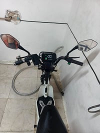 للبيع موديل ٢٤ كله شغال نضافه فول   السعر ٣٢٥ للاستفسار ٠٧٧١٥٢٧٢٥٩٧