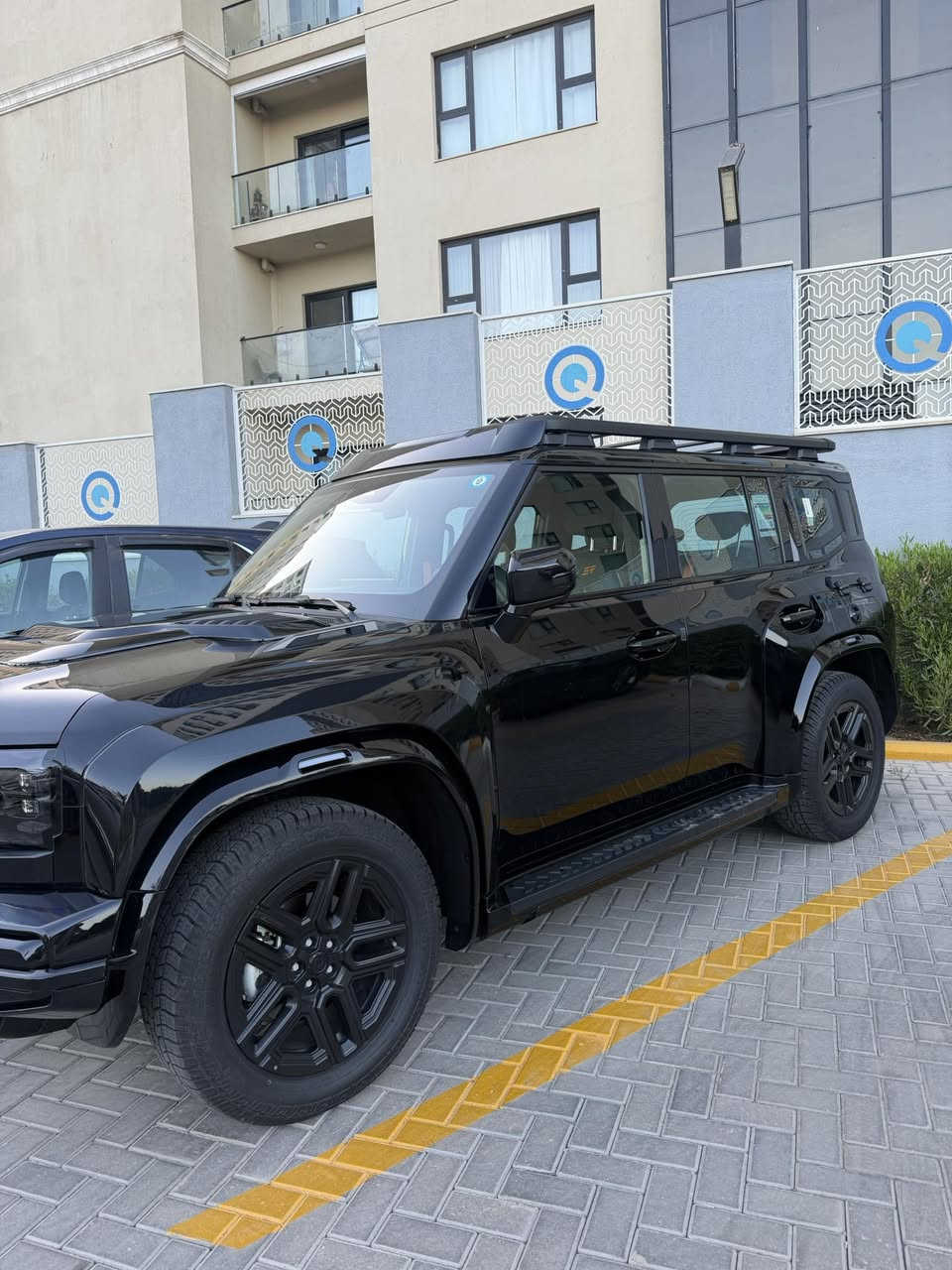 لسلام عليكم 
للبيع جيتور t2 luxury plus
السيارة موديل 2026
السيارة ماشية 3800 
السيارة بانزين فقط 
داخل زيتوني 
فول مواصفات طبعا غنية عن التعريف فول الفول اعلى فئة بال t2 
طبعا السيارة كفالة عامة من كلشي السيارة على وضع الشركة 
ضمانها موجود وكلشي
السيارة باسمي تحويل ثاني يوم 
سعرها 44 مليون دينار عراقي
رقم بغداد 
موقع السيارة 
بغداد / جزيرة بغداد السياحية 
للتواصل والاستفسار 
الرقم 
***********
