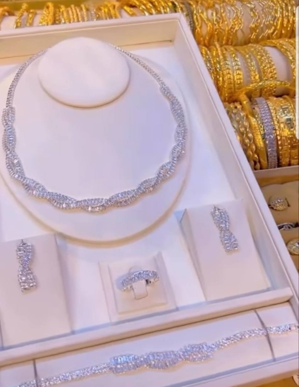 احلى طقم للعروساات طقم زاركون طلاء ثابت


**إذا كنت صاحب هذا الإعلان وتريد حذفه لأي سبب، رجاءا أرسل رسالة إلى الدعم الفني**