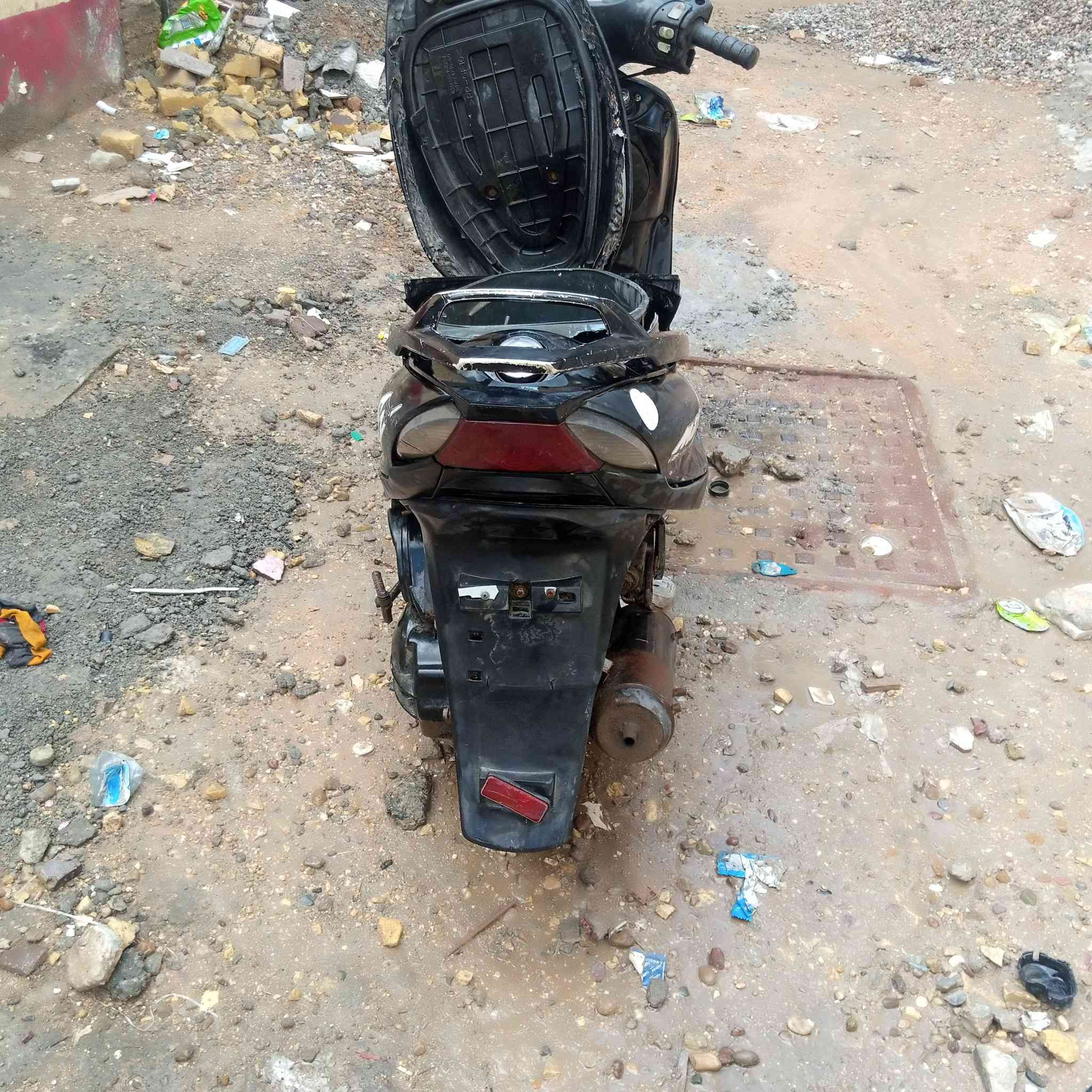 سلام عليكم شباب دراجه ماكس للبيع  الدراجه كايمه أبيعها كوم حديد  السعر 125
مكاني كربلاء 
طويريج 
***********
