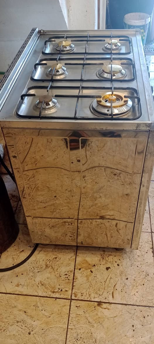 سلام عليكم ورشة ابو علي لصيانه جميع انواع الطباخات داخل المنازل في النجف و الكوفة طباخكم يصخم يلهب ناره ناصيه لتهتم احنه نجيك للبيت انصلحه يوجد ادامه عامه وتصليح موقعي عنوان الورشه حي الجمعية شارع الوائلي *********** واتساب مازنجر
