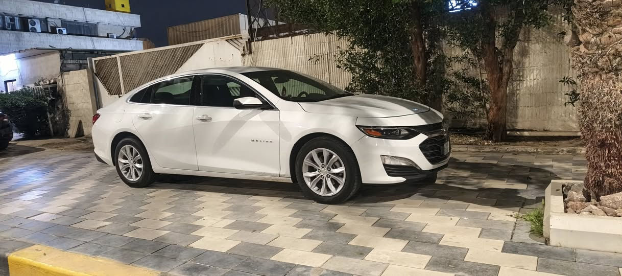 سلام عليكم
للبيع ماليبو موديل 25بدون رقم 
حادث بنيد فقط 
بيها شاصي الايمن بي صبغ تعمير درجه اولا 
سياره جديده معنه الكلمه 
ماشيه 20
تترقم اي محافظه 
سياره جاهزه ع اخير احله من الصور 
تريها زيرو 
السعر 128مجال قليل 
مكاني كراده مريم قرب حيدر دبل 
واذا اكو مراوس ترهم 
***********
***********
