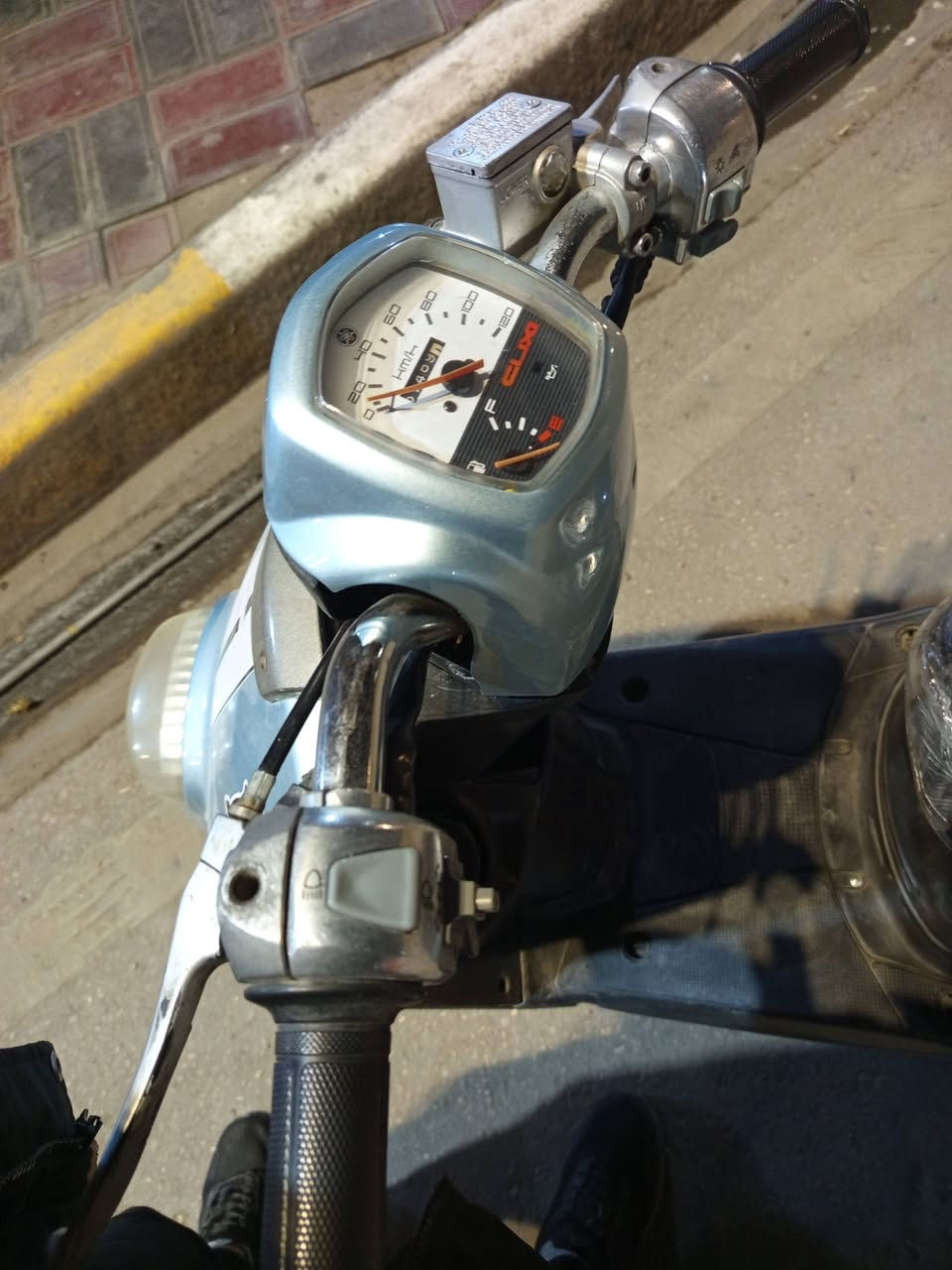 دراجه ناريه بواليسي نضفه كدمك نضفه فول ونعومه
***********
