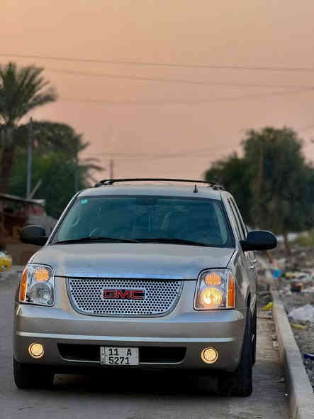 سلام عليكم جمسي دنلي موديل 2007 هزه جديده سياره كير مكينه جدد صدر تخم تاير  داخل كهربائيات كلها تمام عنوان بغداد السعر 165 صبغ حزام *********** مراوس هم يرهم
