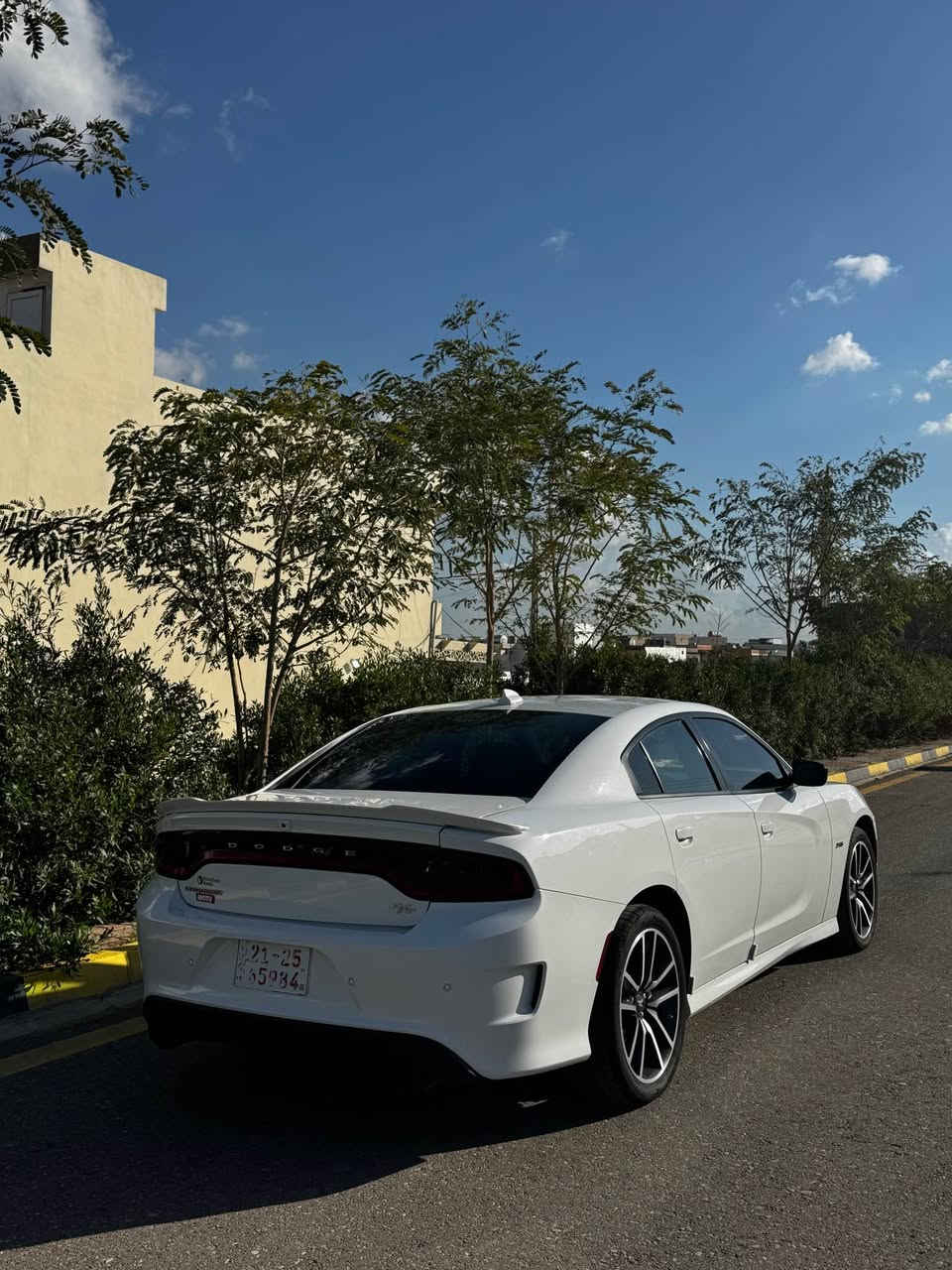 للبيع دوج جارجر 2023 RT الاصدار الاخير
بدون رقم يترقم شكالي
حادثه جداً خفيف بس البنيد ونفسه معدل
وبي قطعتين تبديل صبغ مال امريكا بدون حادث
سياره جداً نظيف 
مكان كركوك ***********
السعر :٢٢٥ بي مجال قليل كركوك, العراق
