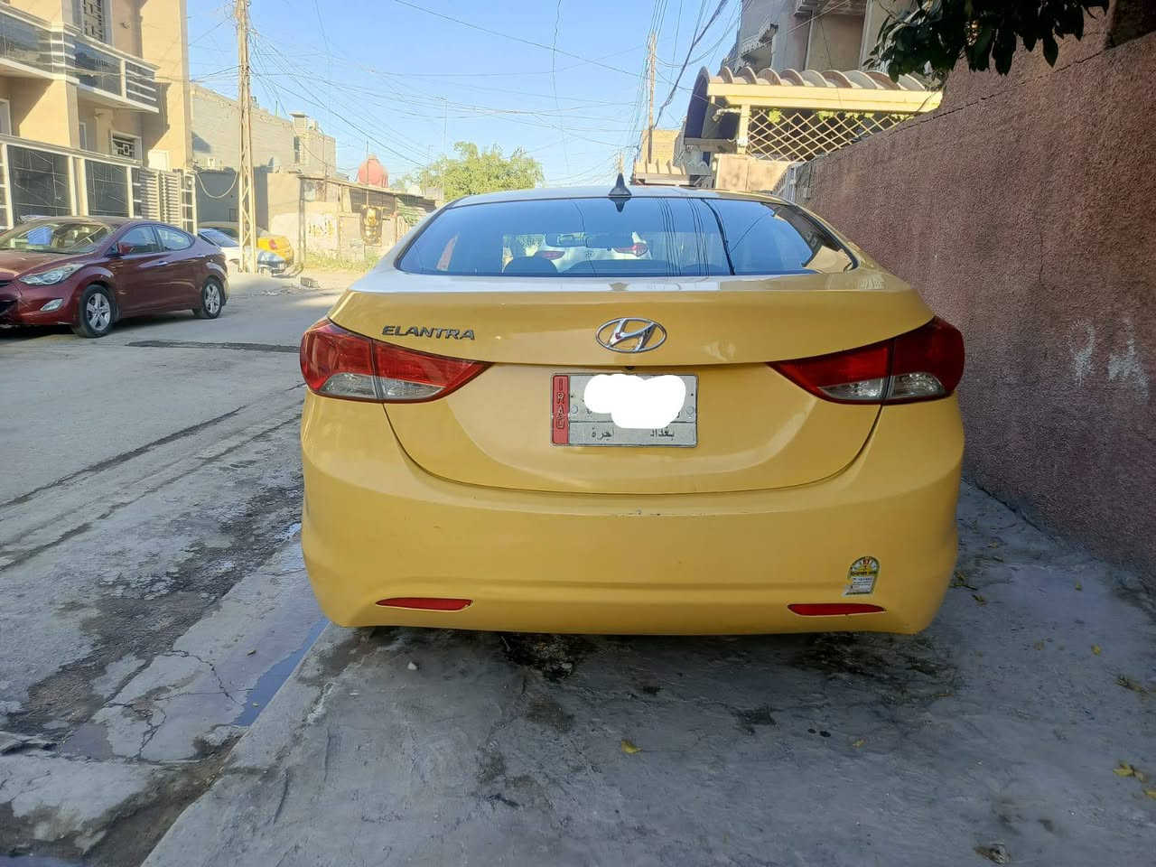 ‏سلام عليكم البيع هونداي إلنترا موديل 2012 وأرد امريكي حادث  بنيد مبدل وجاملغ معمر نفسة  اليبل وآحد سيارة جديدة وجاهزة من كلشي تبريد ثلج حدادية   كير ومكينة 2000مكفولات سنوية 2027 هيه غرامات مصفره سيارة أحله من صور السعر 102 وبيها
‏ مجال للاستفسار اتصال على الرقم *********** المكان بغداد الشعب
