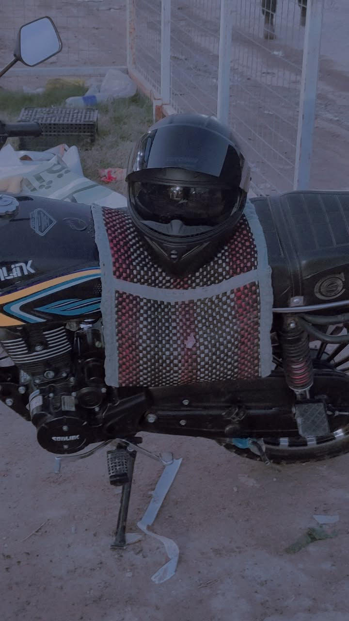 للبيع موديل 25 كفاله عامه مكينه 200 شلعه ومعدل طياره  ✈️ عنوان سكدريه مجمع حطين سعر 800 هيه وأغراضه بدون غراض 760 قفله ***********
