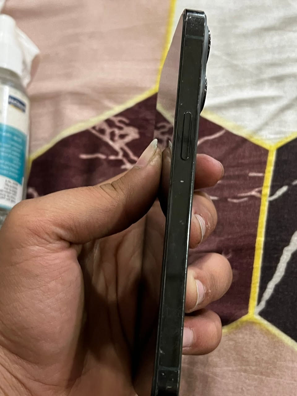 السلام عليكم للبيع ايفون13برو مو برو ماكس نضيف ذاكره128وبطاريه76بس بلشحن كلش حلو 
والكامره موضحه بلفديو لامبدله ولا مفتوح الجهاز فقط الضهر مالته واليعرف بيهن يعرف شنو قصدي خاصتاًبل13رايده 400وبي مجال للشراي مكاني بغداد البنوك رقمي للستفساو ***********واسف على الاطاله
