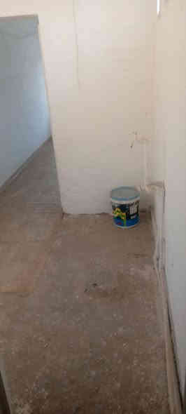 الصويره الحي العسكري شارع حسينيه الصادقين مساحه البيت 80 متر مجاري تبليط كيبل ضوئيع شارع 20 متر عريض جدا السعر 32 مليون وبي مجال للطيبين
