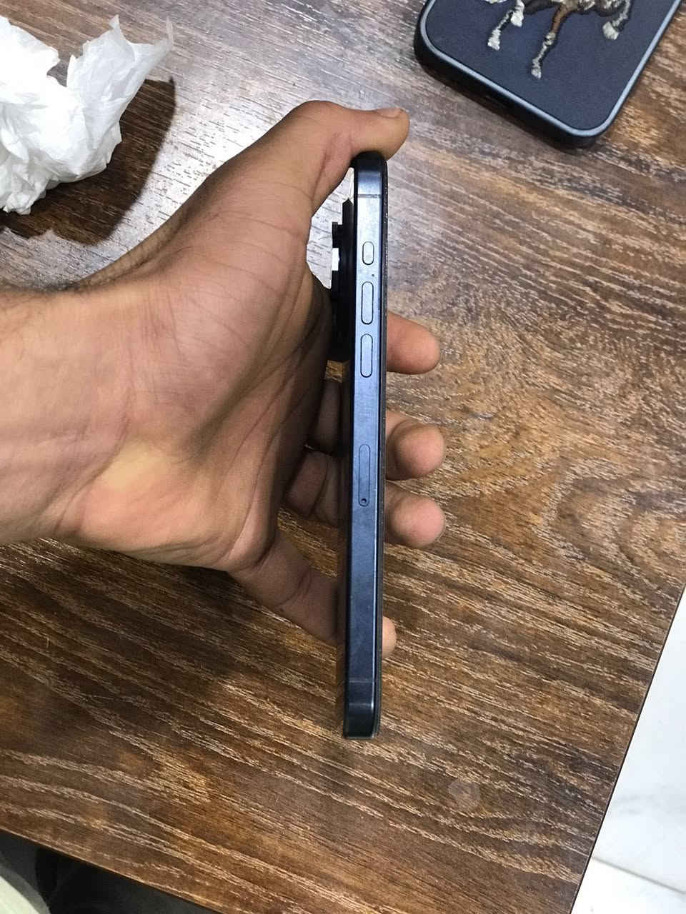 السلام عليكم ايفون ١٥ برو ماكس
ذ٢٥٦ 

بطاريه ٩٥

دبل سيم كارت

مبدل شاشه اصليه فيس ايدي شغال شاشة ٣ خيارات

سعر الجهاز ٨٥٠


**إذا كنت صاحب هذا الإعلان وتريد حذفه لأي سبب، رجاءا أرسل رسالة إلى الدعم الفني**