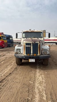 سكانيا 111  موديل 1981 سوبر  تنكر كامل 12 الف خنزيره دفع سحب قماره بلا...