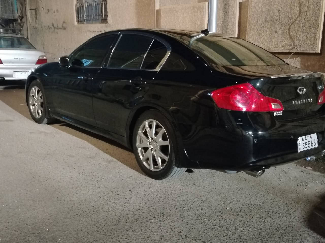 السلام عليكم
#للبيع او #مراوس
#انفنتي GX37S
 #موديل ٢٠١٣
السياره s  يعني فول للاخير
السياره كفاله من الدعاميه للدعاميه بدون ضربه بدون صبغ بدون شخط  بيه شبر بين الباب والجاملغ بارد
#مواصفات
1_سماعت بوس ودمام
٢_شفات ستيرن
٣_تحكم سرعه ومثبت
٤_شاشاه اعطال والسياره بيه سونار منه وبيه مال اعطال
٥_كشن كهرباء فول
٦_كشن سبورت طياره
٧_تدفئه بلكشانه
٨_ حساس خلفي
٩_كامره دوراه
١٠_دفع رباعي كهربائي
١١_كشانه جلد
١٢_لد من تفتح الباب وشعار انفنتي اضائه
١٣_السياره بصمه تشغيل وبصمه بوب وصندوك
١٤_ لايتات منضومه زنون عالي ناصي وسكن مفوله بس المنضومه ب٤٢٠ $
١٥_ ثلاث انضمه قياده
١٦_ كير ٧ نمر
١٧_ شاشه لمس
١٨_تبريد منفصل مناخين كل صفحه تكدر تتحكم بيه شكل
١٩_فتحه سقف
٢٠_دبل فيت بم
٢١_دبل شوته
٢٢_خزن ميموري كشنات ٣ وضعيات
وبعد بيه هواي مواصفات 
#السياره عليه منضومه غاز اتيكو اصليه
يعني انسه صرف البانزين المنضومه مال الغاز اضافه مو تحوير اضافه يعني يعجبك تبقيه بقيه ميعجبك شيله

#السياره مفوله للاخير مكفوله كفاله عامه من كلشي
حادثه غرق ٢٠٪ومبدله ضفاير وعقول مال كصه يعني من جايبيه جايبن وياها سياره نفسه ونفس المواصفات
السياره شرط ما بيه لا جطل ولا فيشه تلزيك ولا واير زايد ولا كلبس مو بمكانه يعني السياره اخت الزيرو

#للبيع او #مراوس
📲***********
