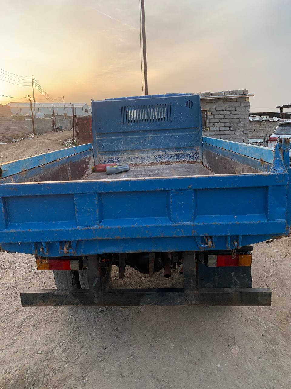 كنتر بزون مكفوله كفاله عام شاصي وكير ومكينه مجفته صارله شهر
بلاديه بدون تحوير اصل يسره
رقم اصفر مكلف بنشر
رقم ***********
سعر ع خاص
