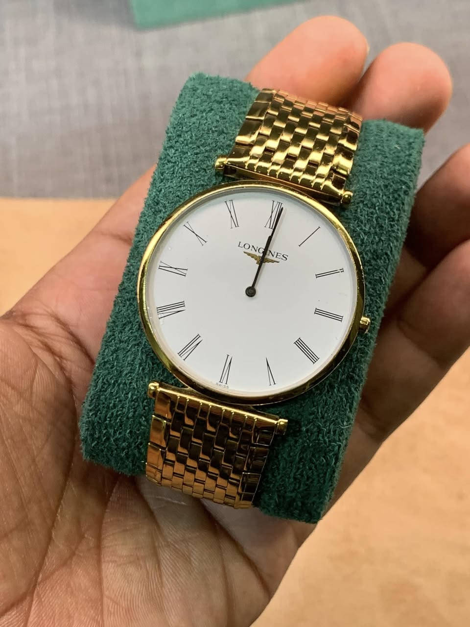 سلام عليكم لونجين لا كراند مستخدم قشطه كلجديد 🇨🇭
المهتم خاص ❤️🙏🏻


**إذا كنت صاحب هذا الإعلان وتريد حذفه لأي سبب، رجاءا أرسل رسالة إلى الدعم الفني**