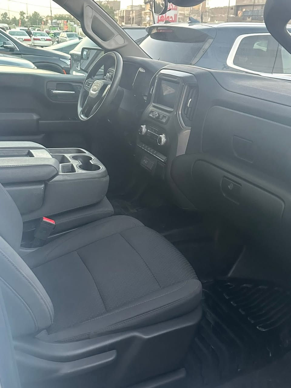 2023 GMC SIERRA K15 5.3
تشغيل بصمة 
شاشة كبيرة
حساس امامي خلفي   حادث بنيد فقط السعر26500$
تحكم مقود
ويل22
تحكم مقود
كامرة360
لايت زنون اصلي
وباقي المواصفات الاخرى ‭٠٧٧١ ٢٤٣ ٠٤٧٨
