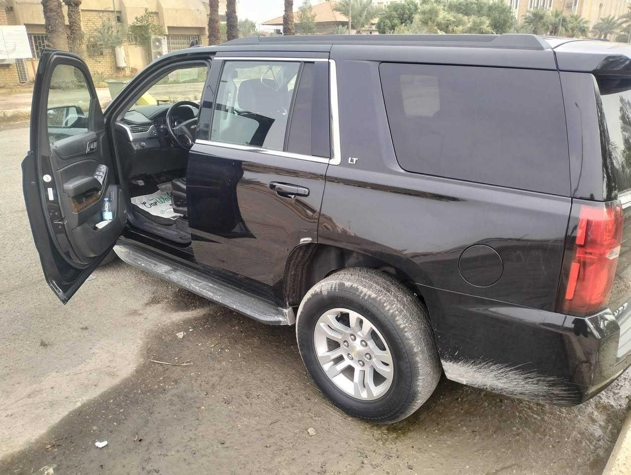 السلام عليكم
تاهو اسود موديل 19 رقم كربلاء باسمي 

مكان السيارة بصرة 
رقم دولي 
هزة لنهاية شهر السابع 2026

محرك وكير بلاد 

8 سلندر 

تبريد وتدفئة 3 قطع 
تحكم ستيرن 
تحكم سرعة 
كشنات جلد 

تايرات جديدة 
ويل كب جدا نظيفه 

منظومة لايتات ممتازه قبل يوم شاده 
شاشه لمس 
حساسات سرعة 
رادار سرعة 

جنطه شفط 

سيارة جاهزة 

للاستفسار الاتصال على الرقم أدناه 

*********** 
الحجي
