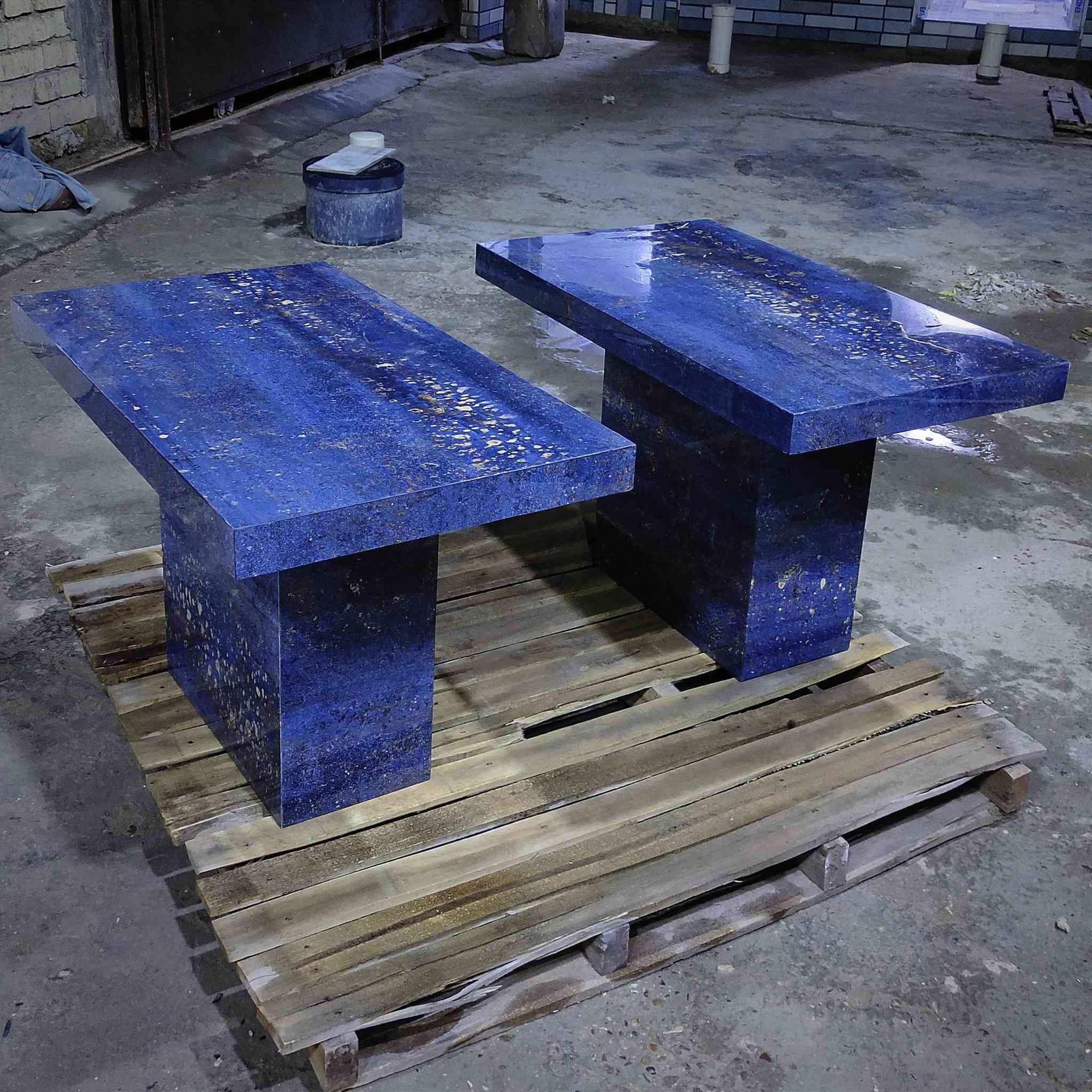 ✨ اللهم صلِّ على محمد وآل محمد ✨
🔹 طاولة بورسلين فاخرة (ميز ديكور عصري)
بتصميم أنيق ولمسة فنية مميزة تضيف فخامة لأي مكان 🔥
📏 المقاسات:
الارتفاع: 50 سم
العرض: 45 سم
الطول: 80 سم
🎨 نوع النقش: بورسلين بنقشة Galaxy Blue (المجرة الزرقاء) 🌌
ألوان عميقة مع تأثيرات ذهبية تعطي إحساس بالفخامة والرقي
💎 مناسب:
صالات الاستقبال
المكاتب
الديكور العصري والفاخر
📌 حسب الطلب تم تنفيذ هذا العمل بإتقان عالي
🌙 ختامية مباركة لشهر رمضان
نسأل الله القبول والطاعة 🤍
🏭 معمل الأخوين
إبداع مستمر… وجودة تثبت نفسها
📲 للاستفسار والتواصل:
واتساب***********
            ***********
فيسبوكhttps://www.facebook.com/share/1CSZgZLsjg/
إنستغرامhttps://www.instagram.com/a_4esi?igsh=eGppcWZkenc1d25t
راسلنا مباشرة وننفذ لك أي تصميم على ذوقك ✨
