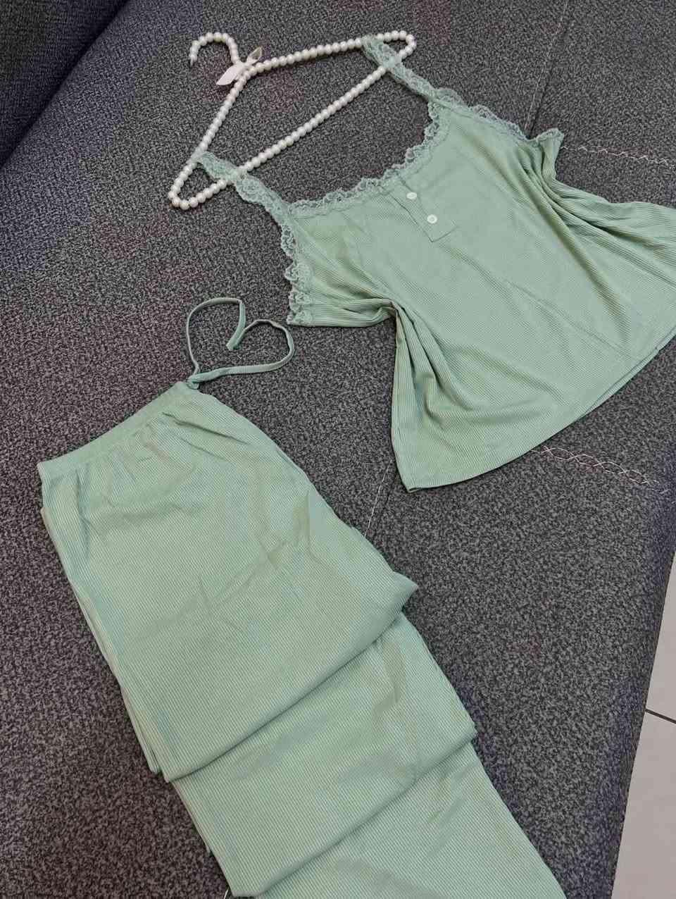 #تكرررراارررر_ووصــــــــــل
🍑 نعومة + أناقة = راحة ما تنوصف
#تراك بيت قطني وناعم
 تركي درجه اولى 🌺 🦋 
#الســـــــــــعررر8
قياسات فري سايز💙🤍
يوجد توصيل داخل المسيب الفين 
يوجد توصيل محافظات


**إذا كنت صاحب هذا الإعلان وتريد حذفه لأي سبب، رجاءا أرسل رسالة إلى الدعم الفني**