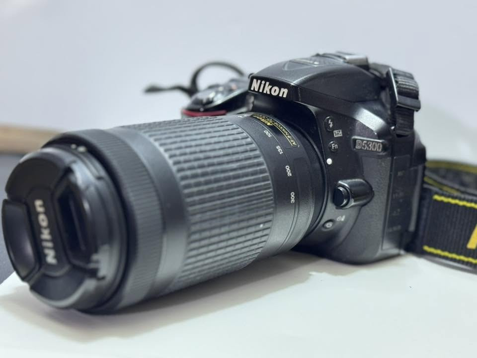 كاميرا Nikon 5300D
نقل الصور بي خاصية الاتصال الاسلكي "Wi-Fi"
زوم 300-70
الكاميرا استعمل شخصي ونظيفه كلش 
السعر المطلوب 400 الف دينار


**إذا كنت صاحب هذا الإعلان وتريد حذفه لأي سبب، رجاءا أرسل رسالة إلى الدعم الفني**