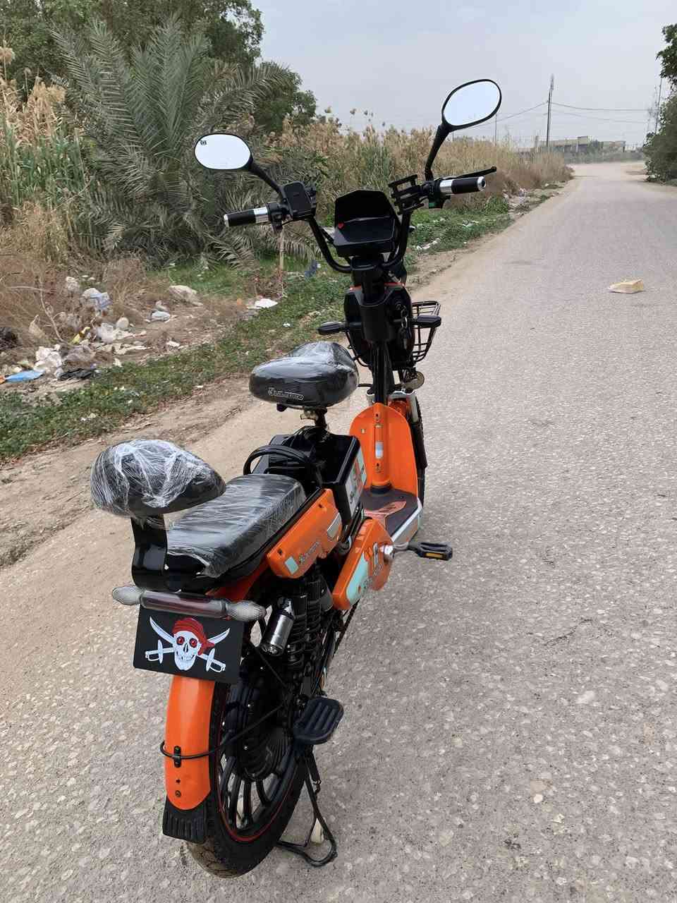 السلام عليكم 
دراجه شحن لبيع اي نقص ما بي 4بطاريات نضاف بصمه تشغيل عن بعد جهاز إنذار مثبت سرعه لايت هورن بلوتوث اشاير كله شغال سعرها 300 وبيها مجال 
***********
