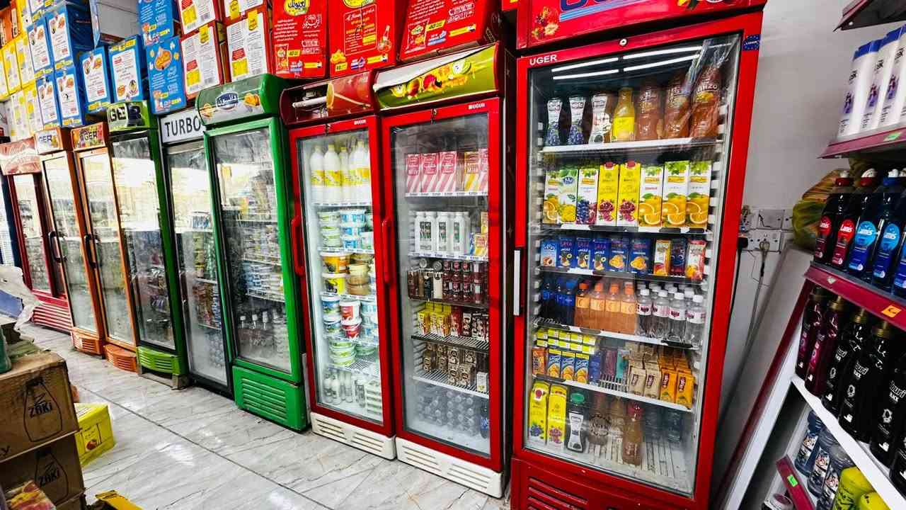 السلام عليكم
برادات للبيع عدد 8 شغالات شرط الفحص تجي تفحص .
لا اريد اعزل ولا شي اريد اجيب جديد المنيوم خماسي 
غير متواجد ع الفيس شراي اتصل ***********
