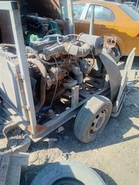 للبيع مولدات كيا عدد اثنين وحدة 3000 والاخرى 2701 شغالات على الفحص روس...