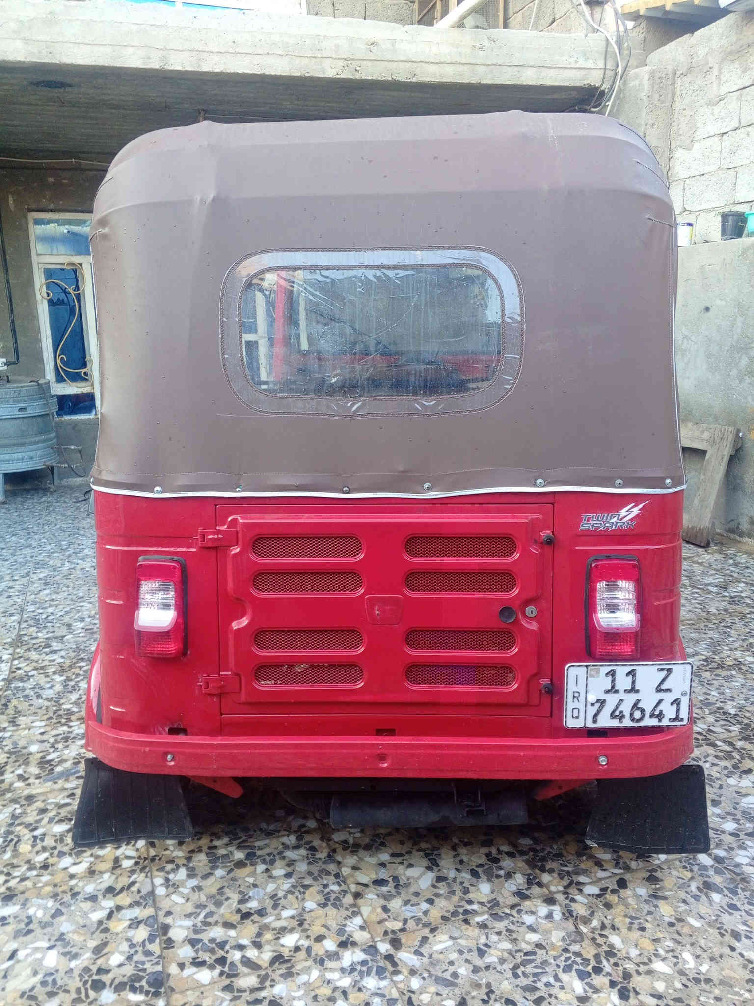 سلام عليكم تكتك 18 شهر 12 طابه ب19 رقم وسنويه  تحويل ثاني يوم  سعره 4و700تفصيل داخل لفديو مكاني سبع قصور شارع أبو علي*********** ما متوجد عل فيس
